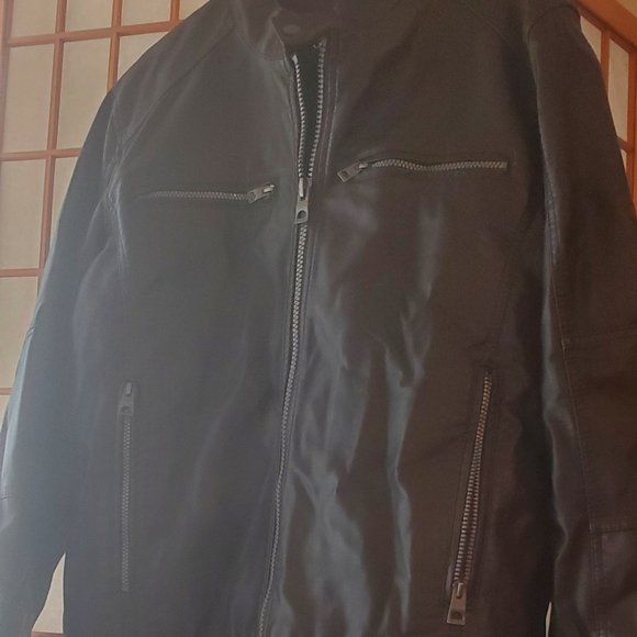 Guess Men's Soft Leather Jacket - Picture 2 of 4